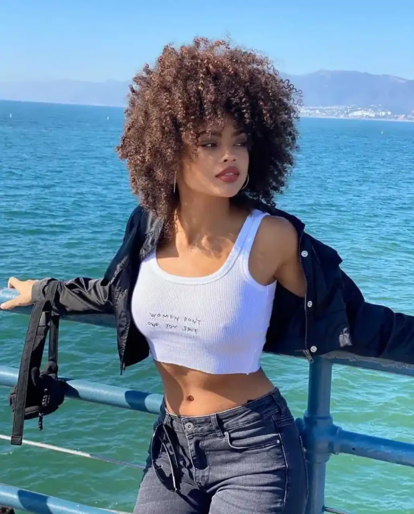 Caitlyn Mwenifumbo Age, Height, Birthplace, Wiki, and More