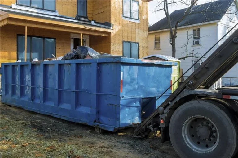 5 Ways to Manage Debris and Clutter During a Major Home Overhaul